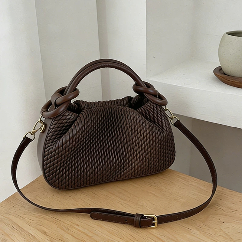 Cute Woven Handbag Magnetic Bu - Interior Design Style recensione e prezzo