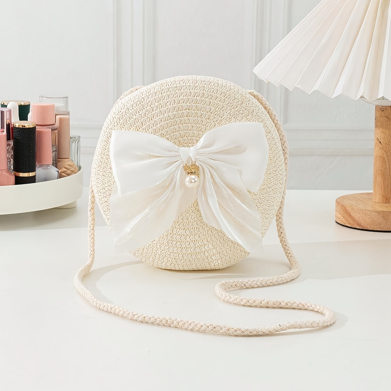 Elegant Round Straw Crossbody  - Interior Design Style recensione e prezzo